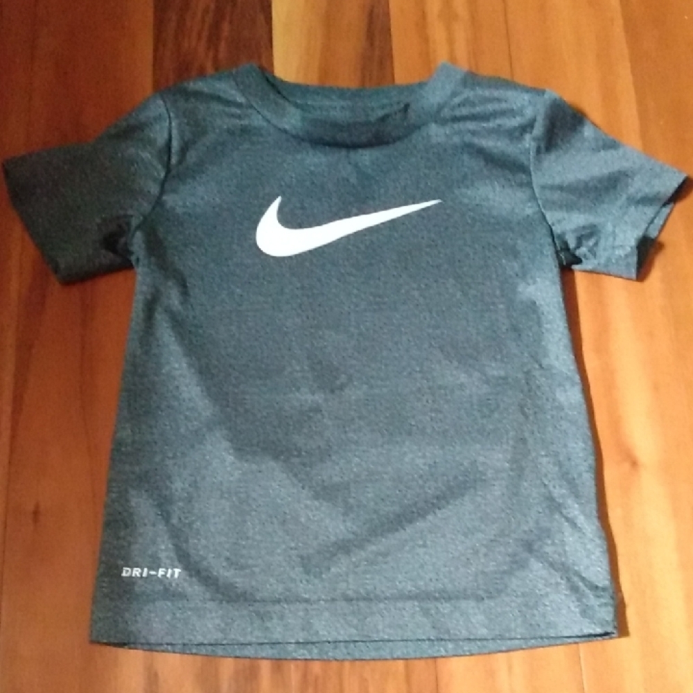 Nike 3T Toddler Boys Dri-Fit Athletic Cut Heather Gray Swoosh Logo T-Shirt